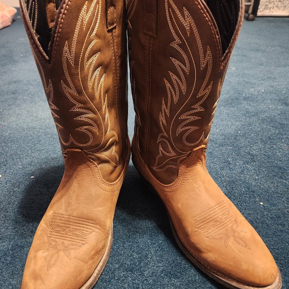 9Wide Laredo Women's Cowboy Boots